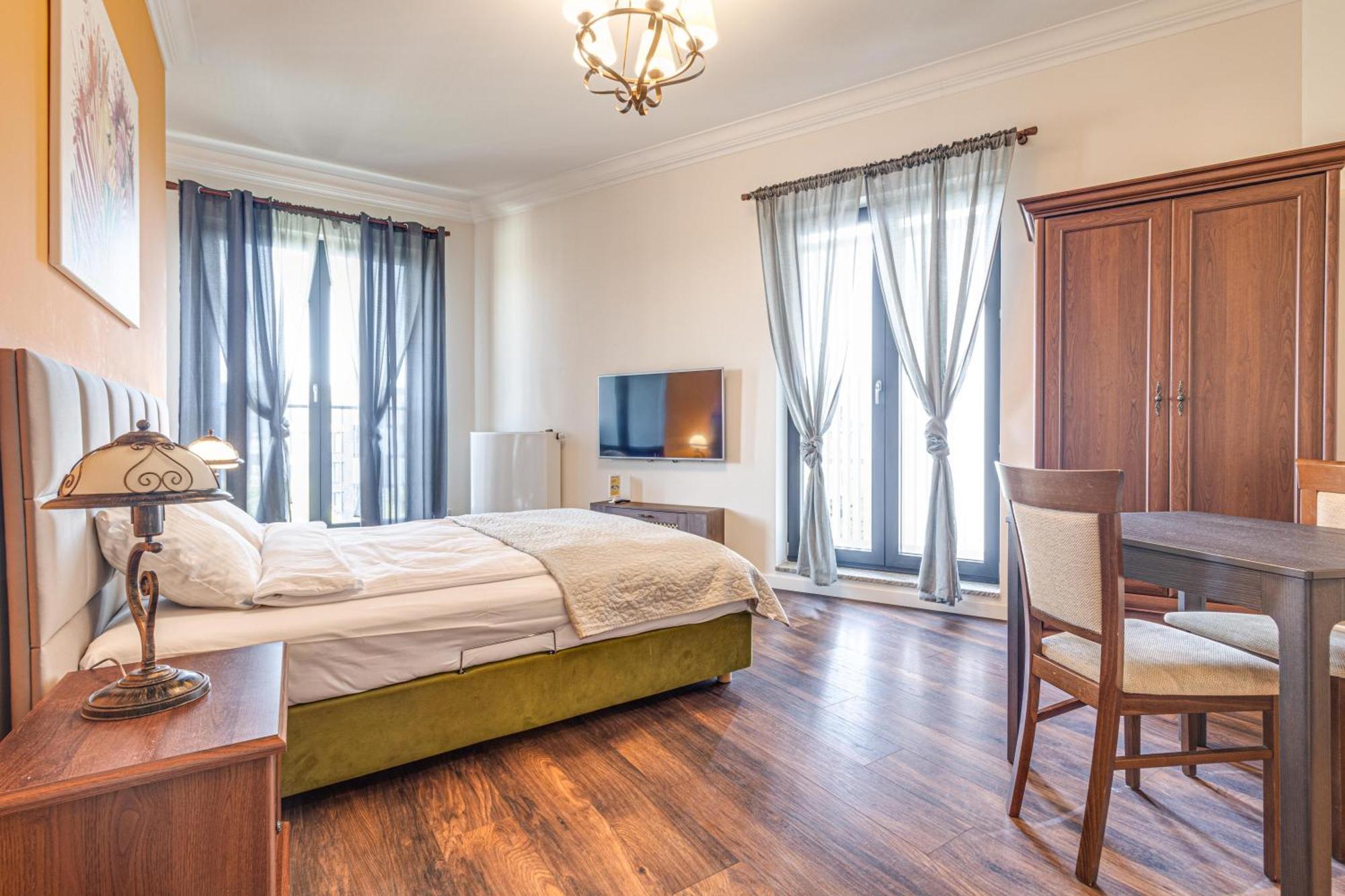Rentplanet - Apartamenty Ksiecia Witolda Wrocław Eksteriør billede