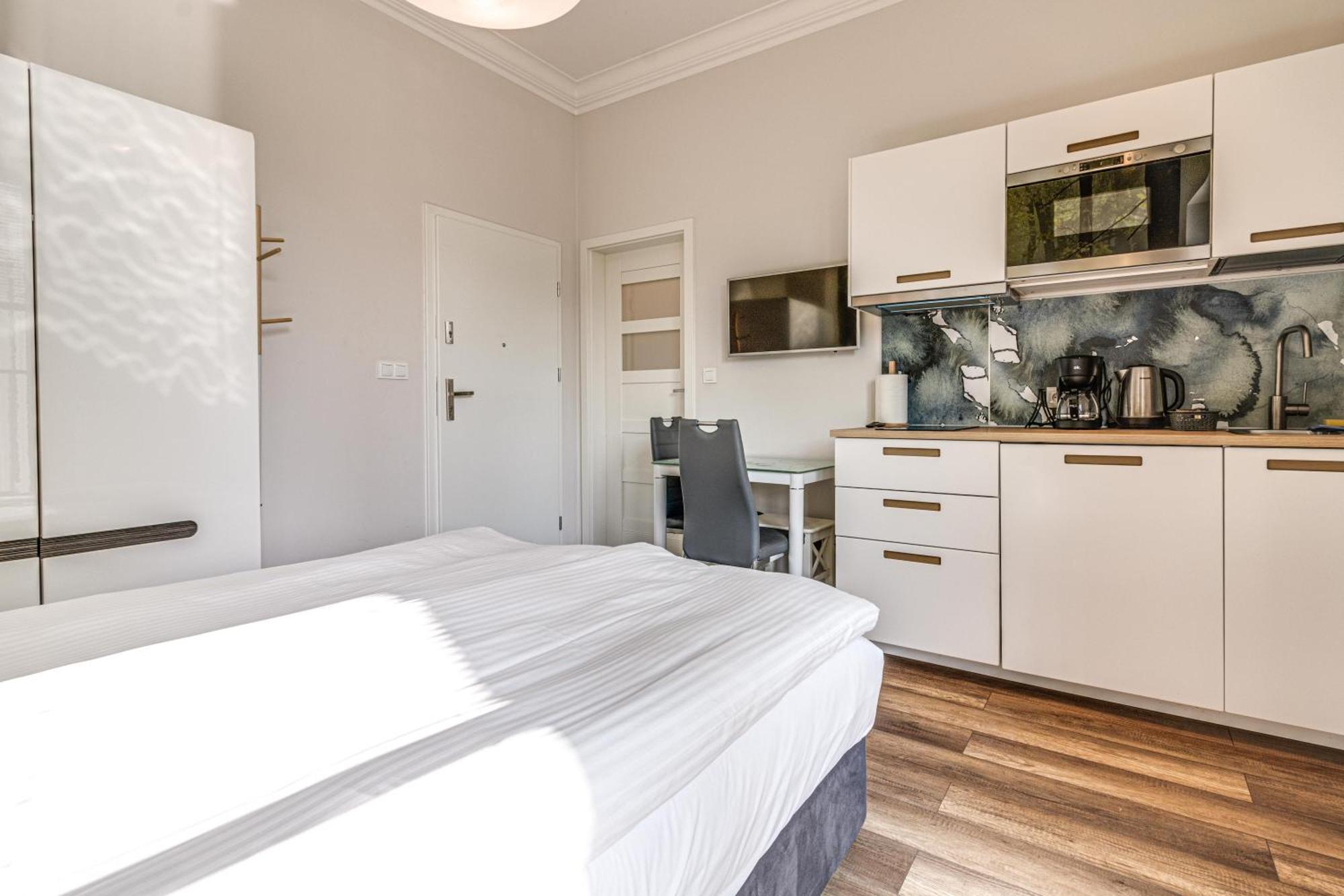 Rentplanet - Apartamenty Ksiecia Witolda Wrocław Eksteriør billede